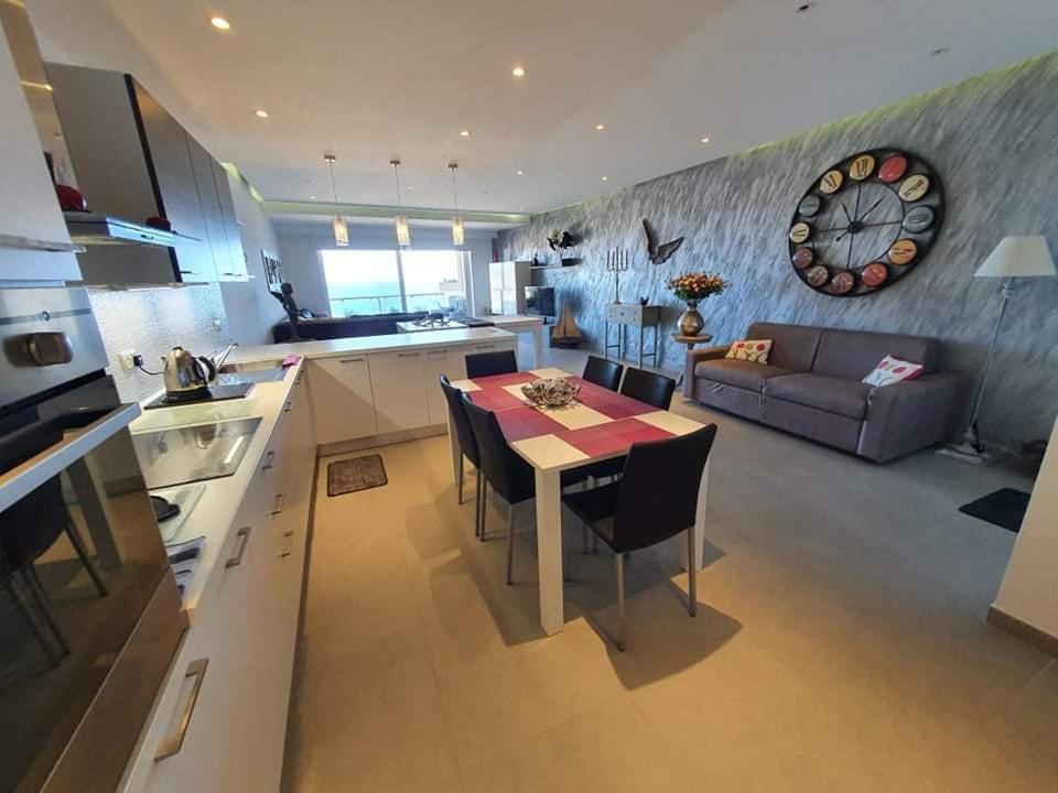Sunset Holiday Apartment With Communal Pool + Views Ghajn Melel Exterior foto