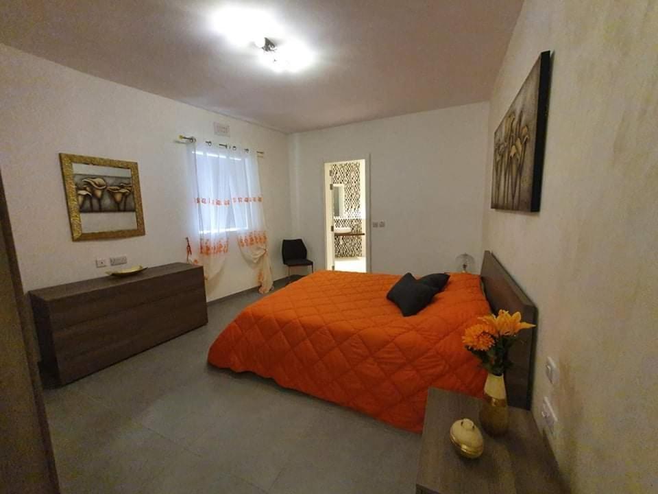Sunset Holiday Apartment With Communal Pool + Views Ghajn Melel Exterior foto